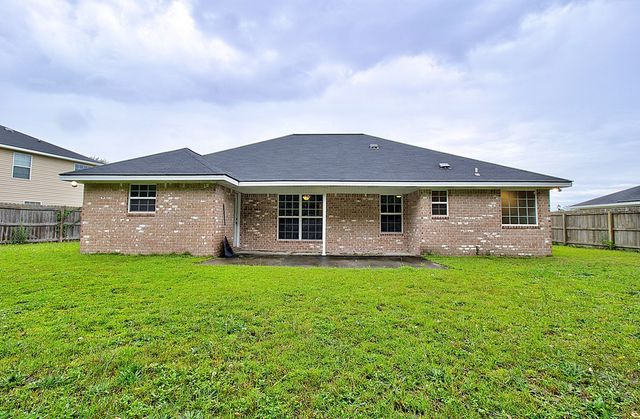 235 Augusta Way, Hinesville, GA 31313