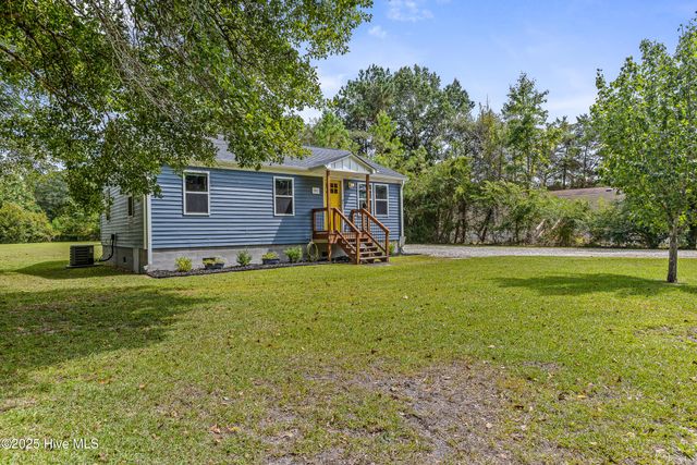 242 Walton Road, Midway Park, NC 28544