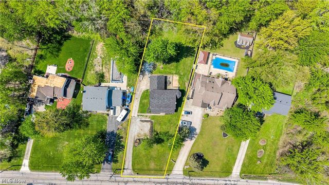 5284 Case Road, North Ridgeville, OH 44039