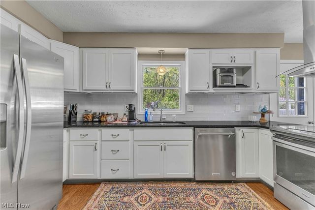 5284 Case Road, North Ridgeville, OH 44039