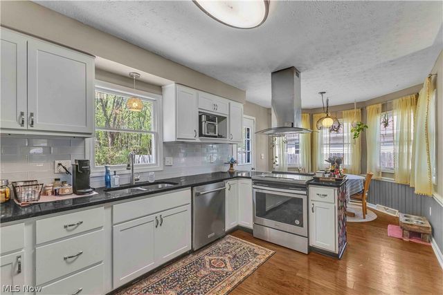 5284 Case Road, North Ridgeville, OH 44039