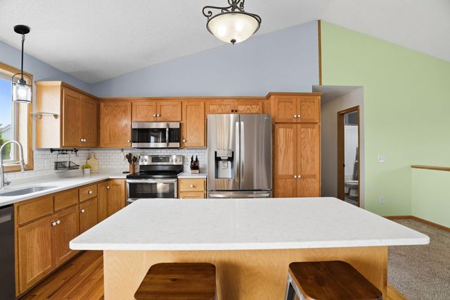 9477 Dunes Lane, Cottage Grove, MN 55016