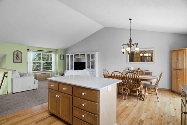 9477 Dunes Lane, Cottage Grove, MN 55016