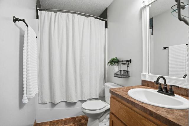9477 Dunes Lane, Cottage Grove, MN 55016