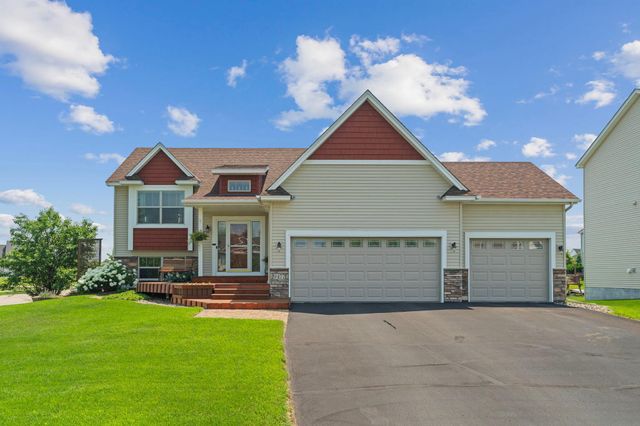9477 Dunes Lane, Cottage Grove, MN 55016
