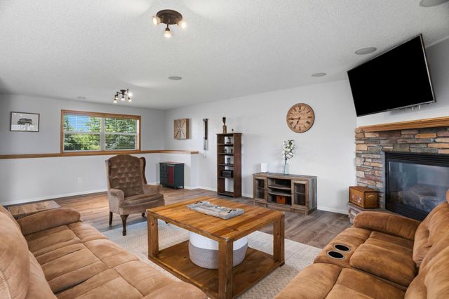 9477 Dunes Lane, Cottage Grove, MN 55016