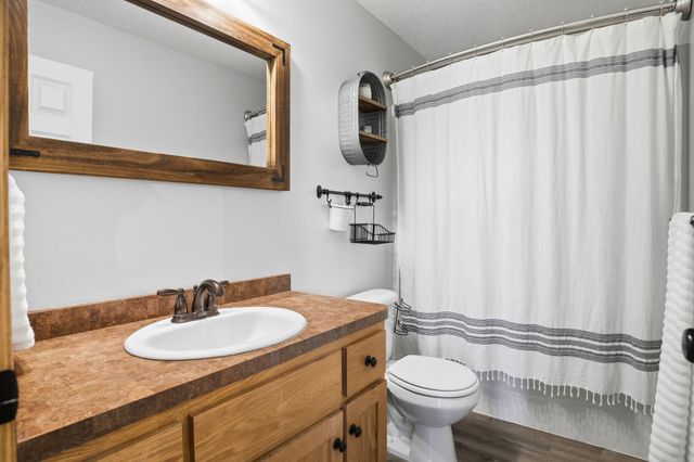9477 Dunes Lane, Cottage Grove, MN 55016