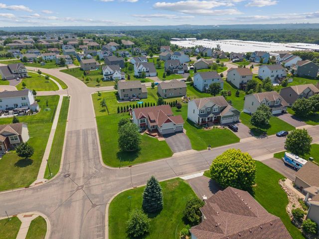 9477 Dunes Lane, Cottage Grove, MN 55016