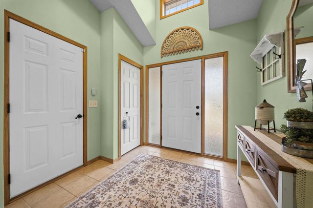 9477 Dunes Lane, Cottage Grove, MN 55016