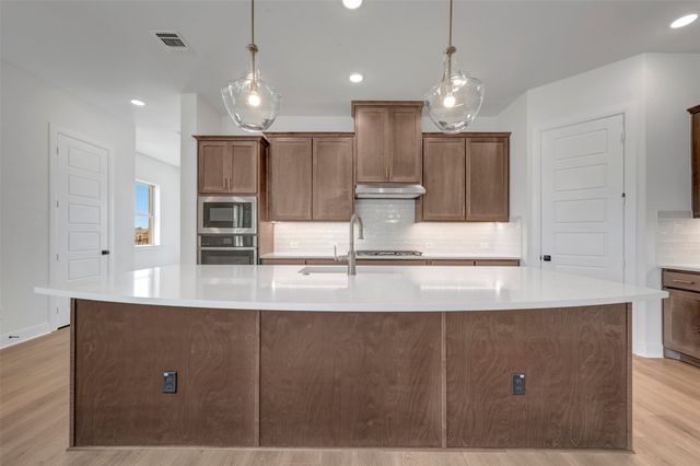 2097 Pine Grove Lane, Arlington, TX 76005
