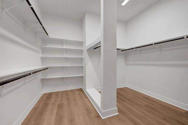 2097 Pine Grove Lane, Arlington, TX 76005