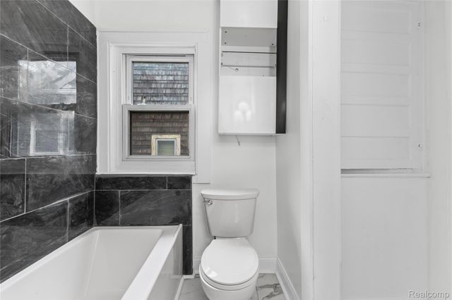 13558 Pinehurst Street, Detroit, MI 48238