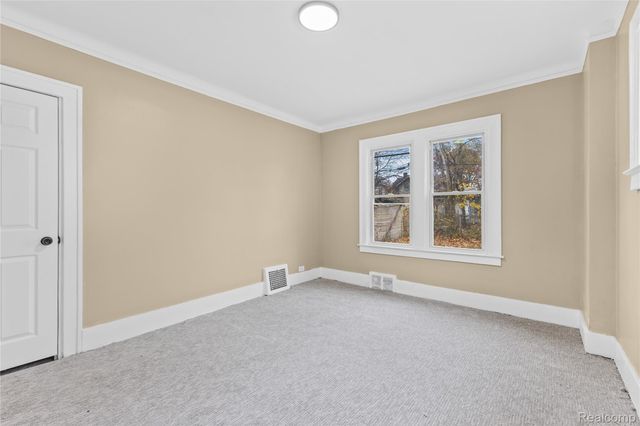 13558 Pinehurst Street, Detroit, MI 48238