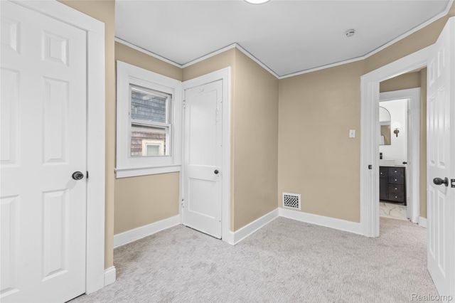 13558 Pinehurst Street, Detroit, MI 48238