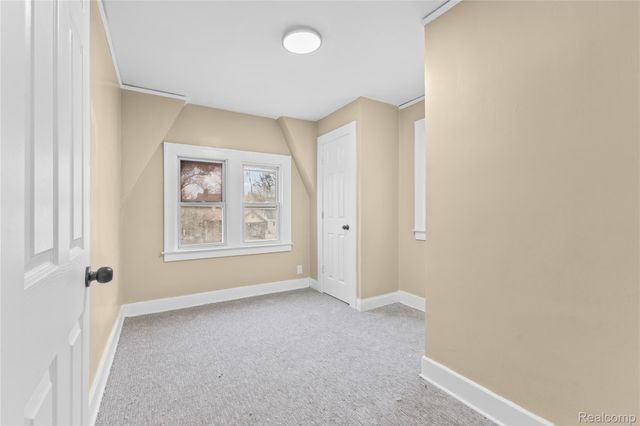 13558 Pinehurst Street, Detroit, MI 48238