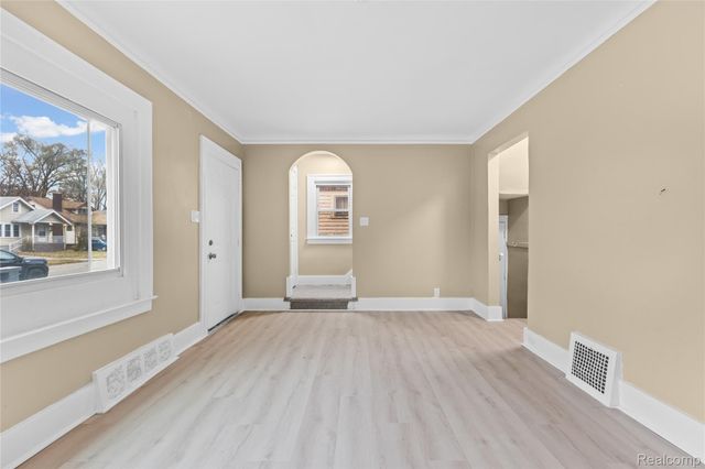 13558 Pinehurst Street, Detroit, MI 48238