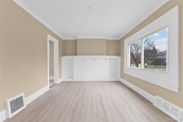 13558 Pinehurst Street, Detroit, MI 48238