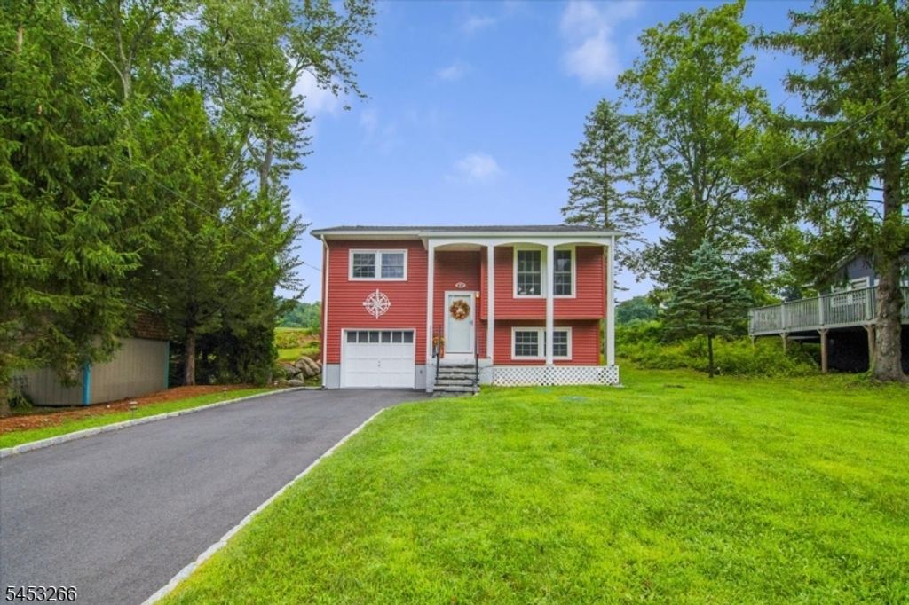 35 Lorettacong Dr, Jefferson Twp., NJ 07849 — exterior