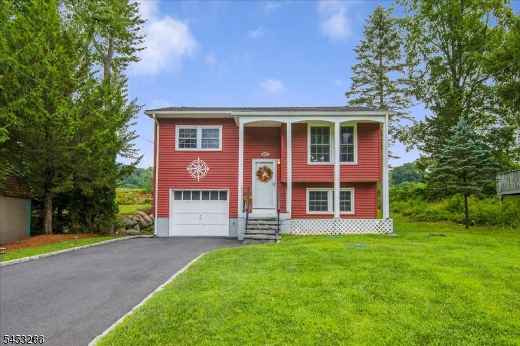 35 Lorettacong Dr, Jefferson Twp., NJ 07849 — photo 3