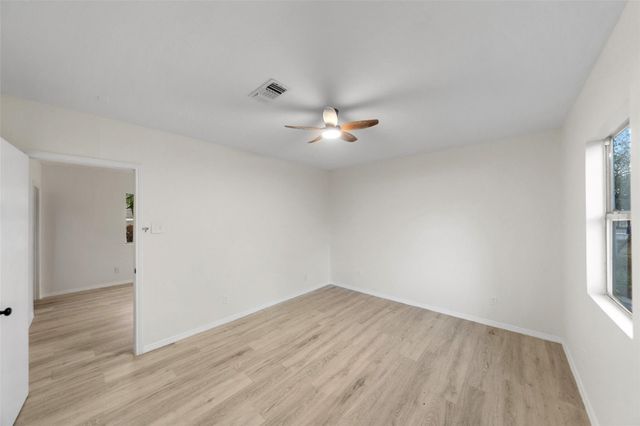 1450 Highway 30 E, Huntsville, TX 77320