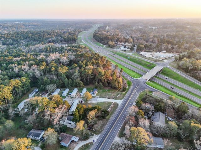 1450 Highway 30 E, Huntsville, TX 77320