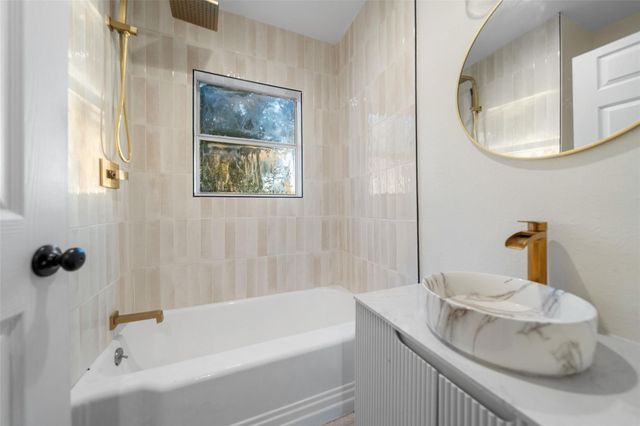 1450 Highway 30 E, Huntsville, TX 77320