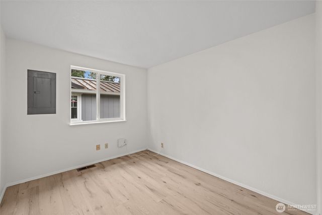 5716 145th Street SW, Edmonds, WA 98026