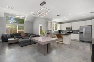 301 W. Stassney LN #12, Austin, TX 78745