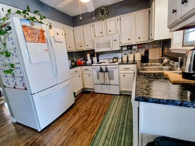 1322 Hummingbird Lane, Horseshoe Bend, AR 72512