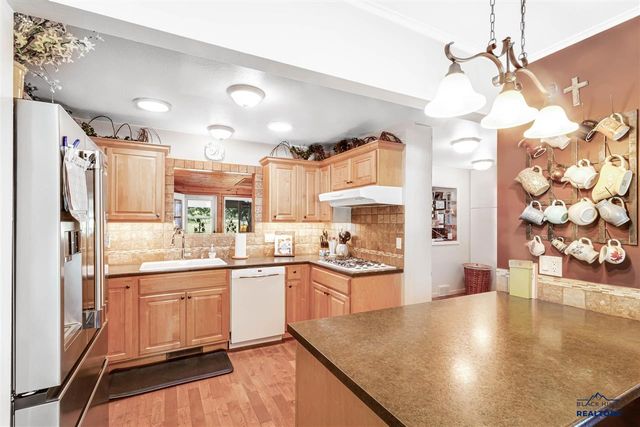 2619 Evergreen Drive, Rapid City, SD 57702