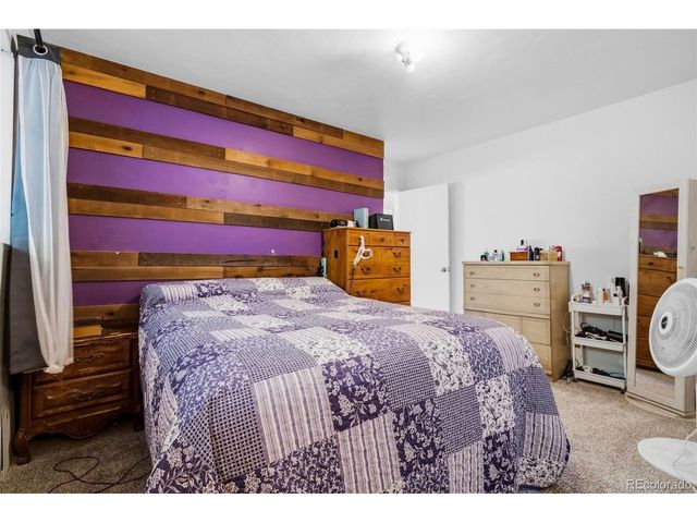 9411 Lilly Ct, Thornton, CO 80229