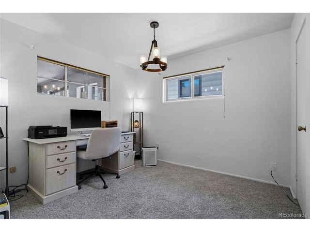 9411 Lilly Ct, Thornton, CO 80229
