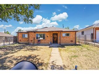 9411 Lilly Ct, Thornton, CO 80229