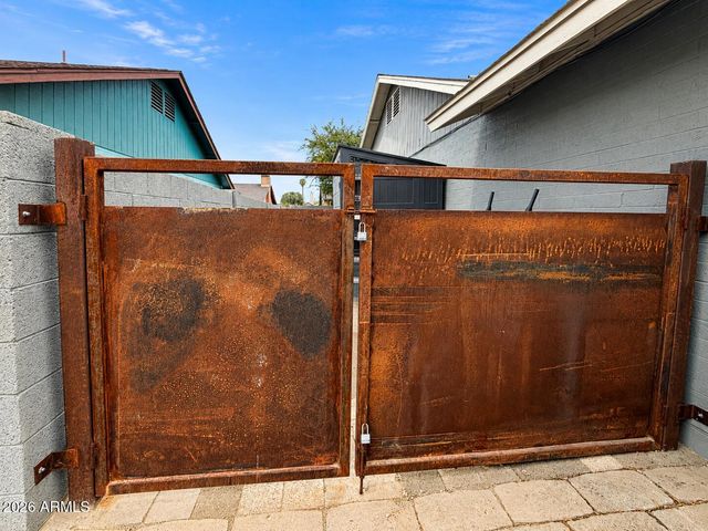 3916 W ASTER Drive, Phoenix, AZ 85029