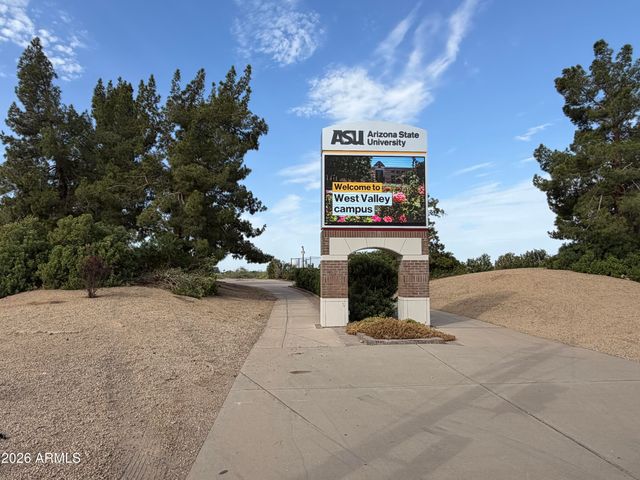 3916 W ASTER Drive, Phoenix, AZ 85029