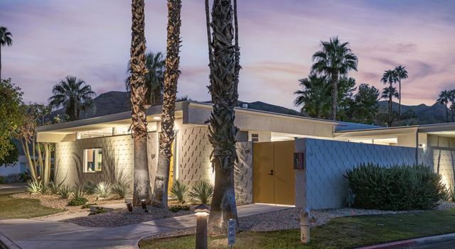 139 Desert Lakes Drive, Palm Springs, CA 92264