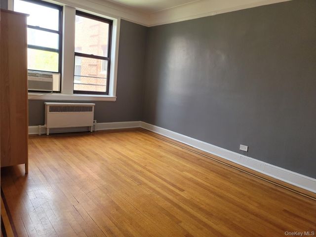 1 Broad Parkway 5 H, White Plains, NY 10601