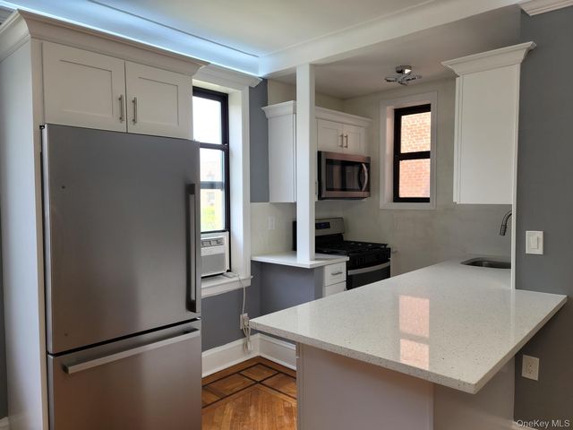 1 Broad Parkway 5 H, White Plains, NY 10601