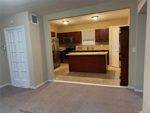 75 Anstice Street 1, Oyster Bay, NY 11771