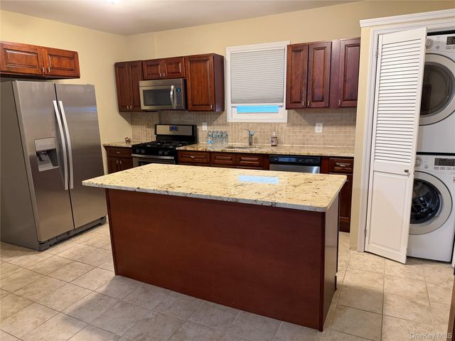 75 Anstice Street 1, Oyster Bay, NY 11771