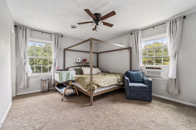 109 E Doris Avenue, Jacksonville, NC 28540