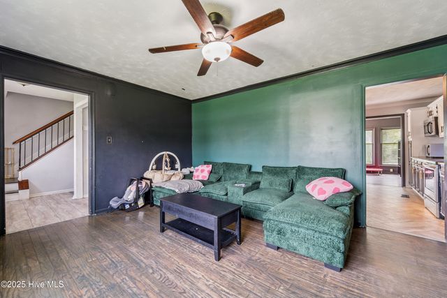 109 E Doris Avenue, Jacksonville, NC 28540