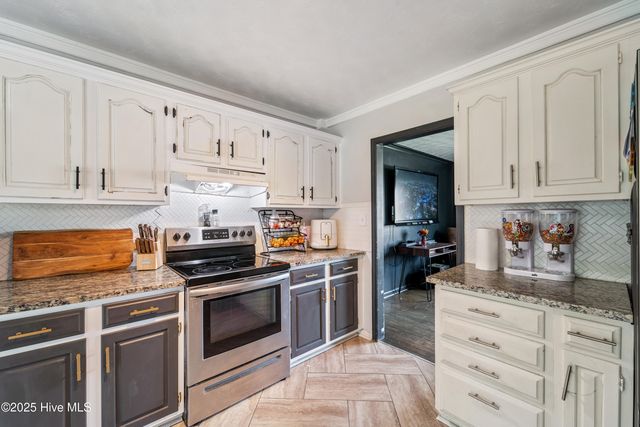 109 E Doris Avenue, Jacksonville, NC 28540