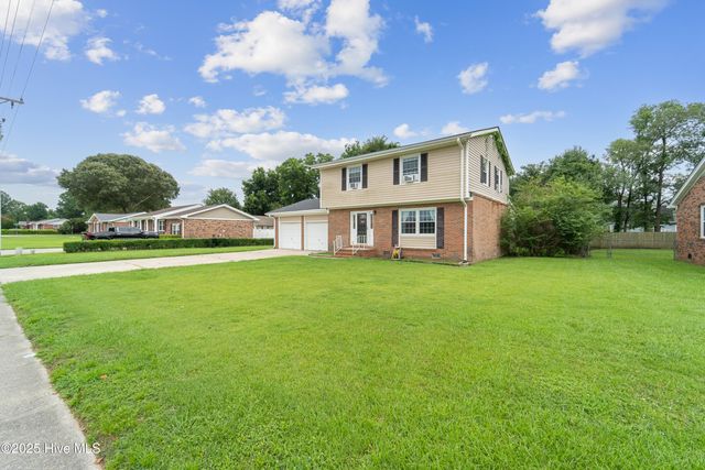 109 E Doris Avenue, Jacksonville, NC 28540