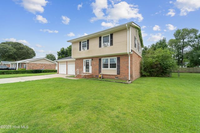 109 E Doris Avenue, Jacksonville, NC 28540