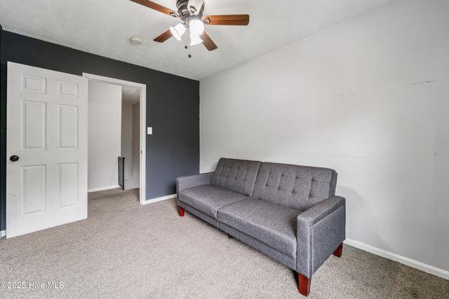 109 E Doris Avenue, Jacksonville, NC 28540