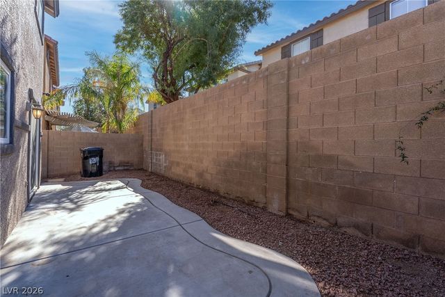 639 Moonlight Stroll Street, Henderson, NV 89002