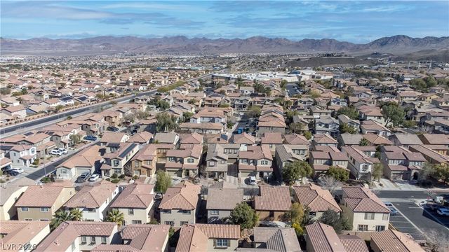 639 Moonlight Stroll Street, Henderson, NV 89002