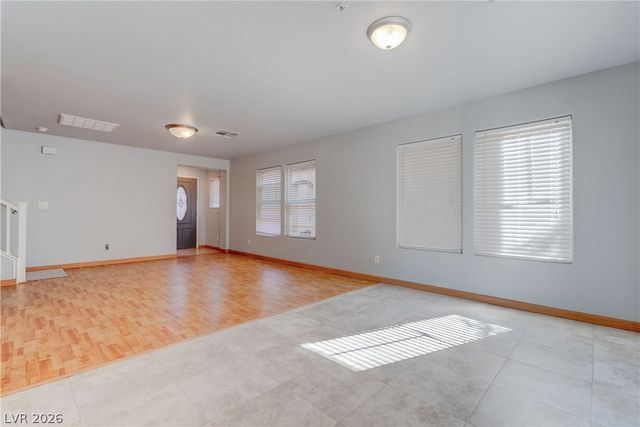 639 Moonlight Stroll Street, Henderson, NV 89002