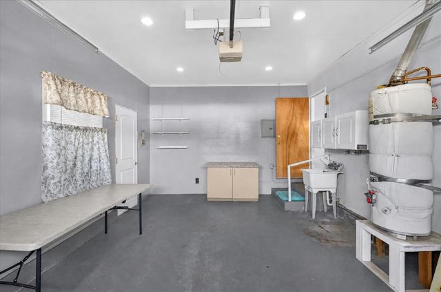 356 N sheridan, Manteca, CA 95336